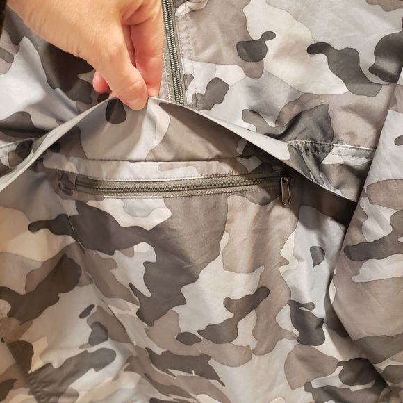 UCF Central Florida Golden Knights Champion Jacket Gray Camo Size Large - Picture 5 of 6